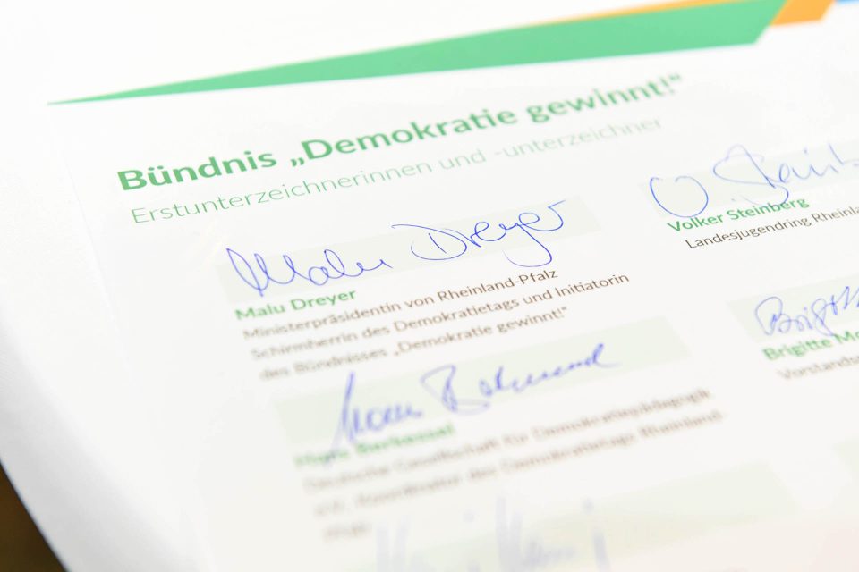 Bündnis „Demokratie gewinnt!“ tagt